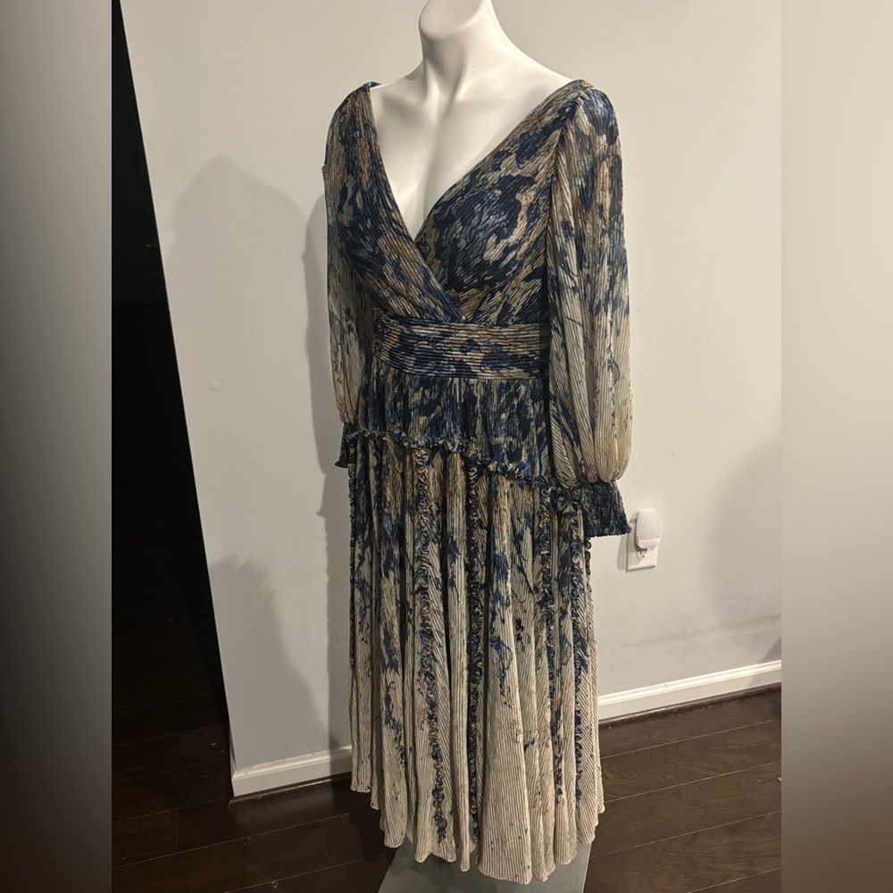 Rene Ruiz Collection Tiered Pleated Long Sleeve Maxi Dress - Picture 3 of 11